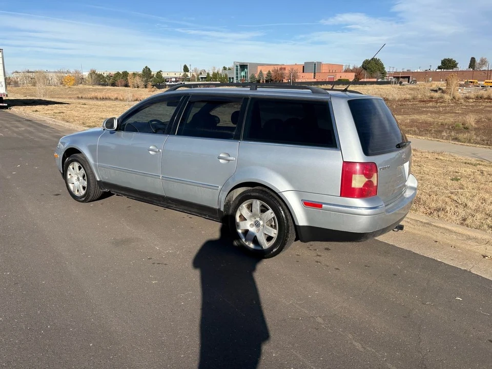 2005 Volkswagen Passat - Image 17 of 31