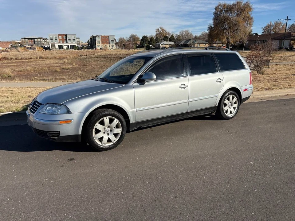 2005 Volkswagen Passat - Image 12 of 21