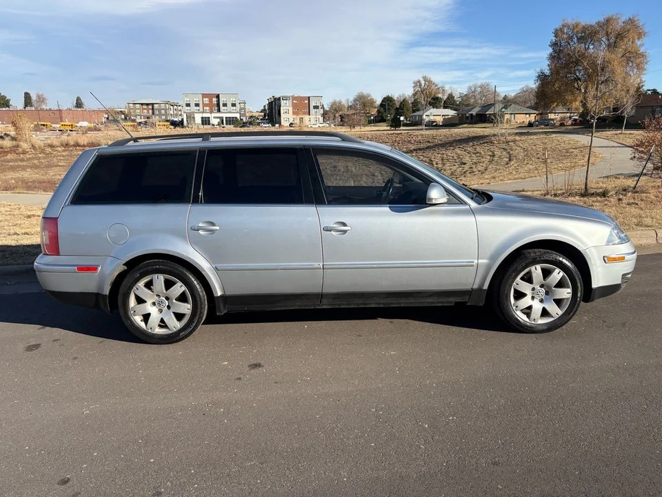 2005 Volkswagen Passat - Image 3 of 21