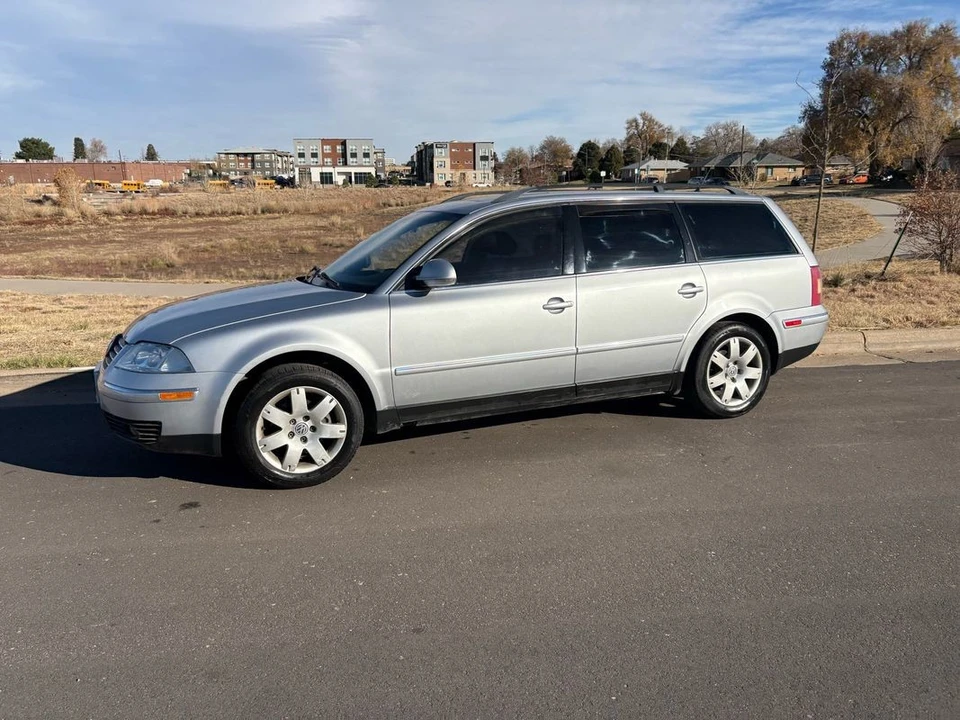 2005 Volkswagen Passat - Image 13 of 31