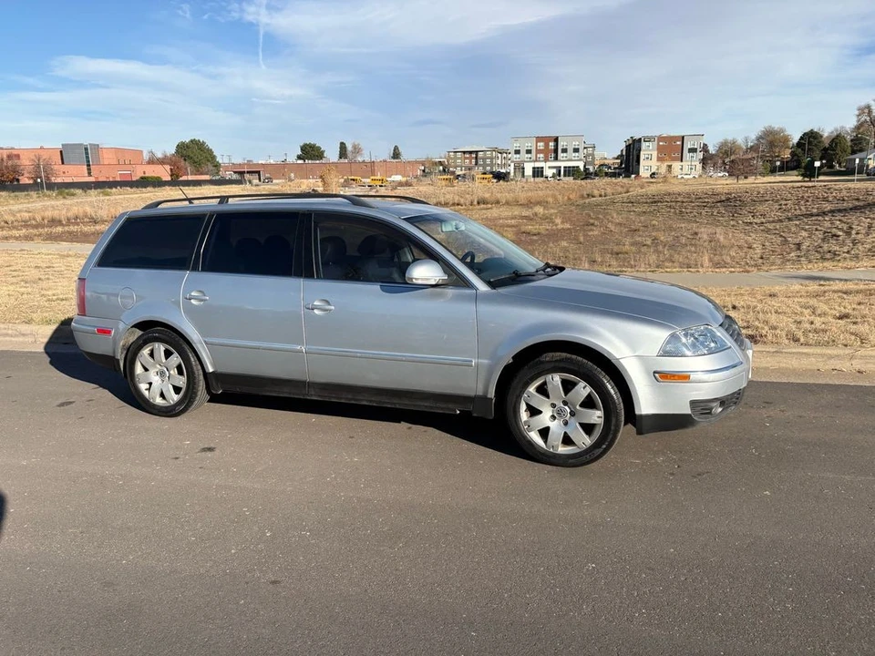 2005 Volkswagen Passat - Image 28 of 31
