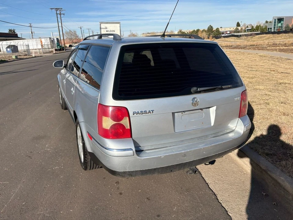 2005 Volkswagen Passat - Image 19 of 31