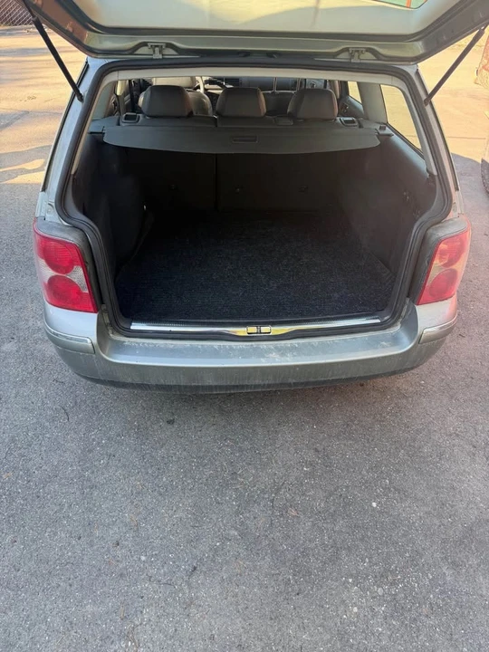 2005 Volkswagen Passat - Image 8 of 8