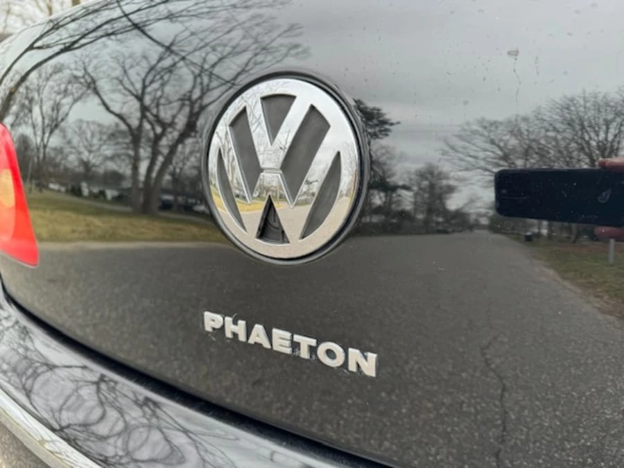 2005 Volkswagen Phaeton - Image 9 of 31