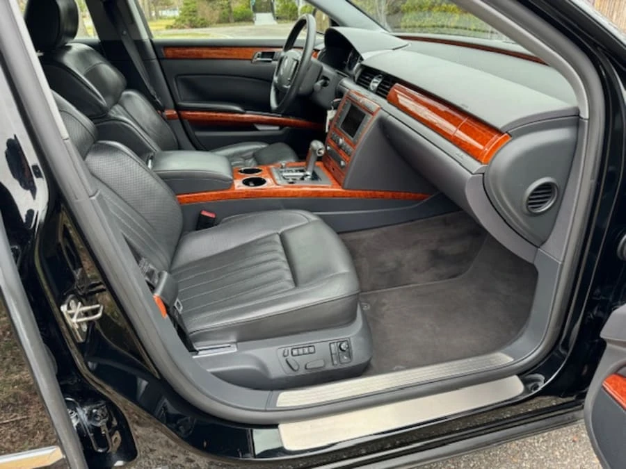 2005 Volkswagen Phaeton - Image 24 of 31