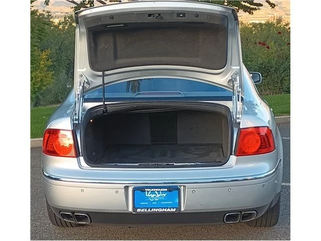 2005 Volkswagen Phaeton - Image 11 of 21