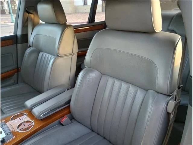 2005 Volkswagen Phaeton - Image 20 of 21