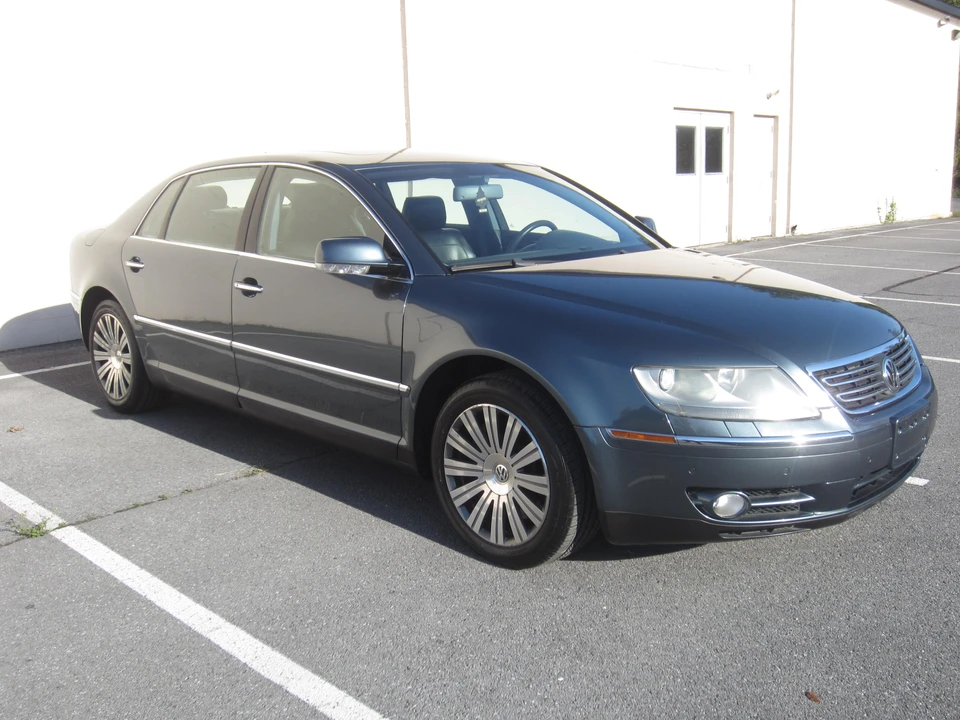 2005 Volkswagen Phaeton - Image 25 of 31