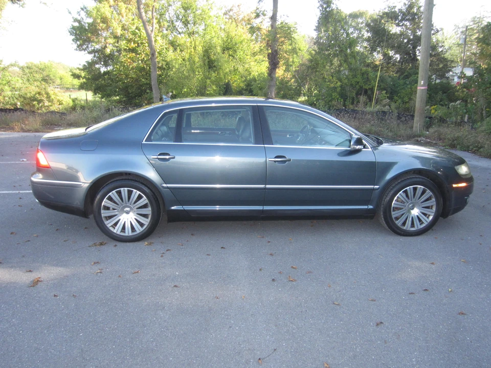 2005 Volkswagen Phaeton - Image 22 of 31