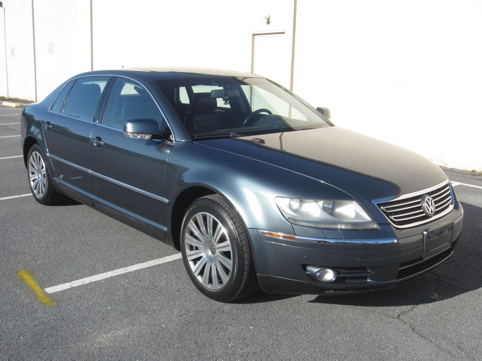 2005 Volkswagen Phaeton - Image 26 of 31