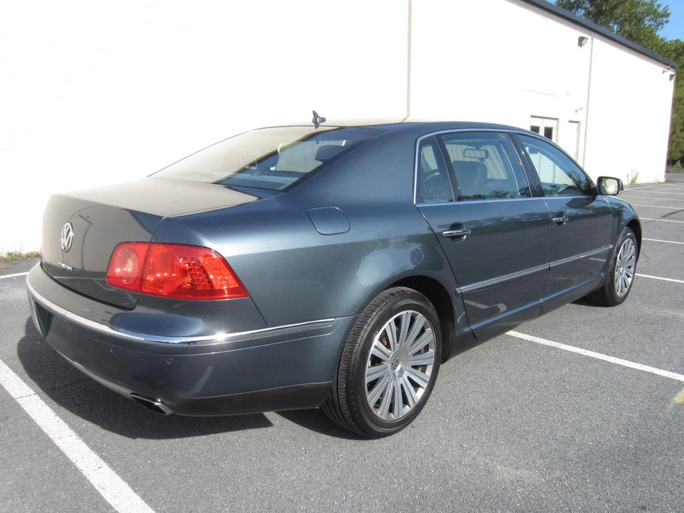 2005 Volkswagen Phaeton - Image 20 of 31