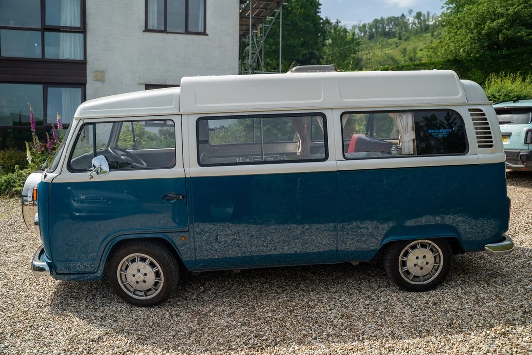 2005 Volkswagen Type 2 - Image 4 of 30
