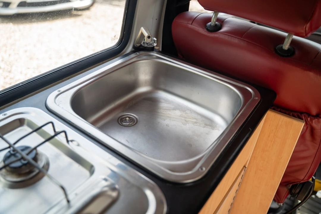 2005 Volkswagen Type 2 - Image 28 of 30