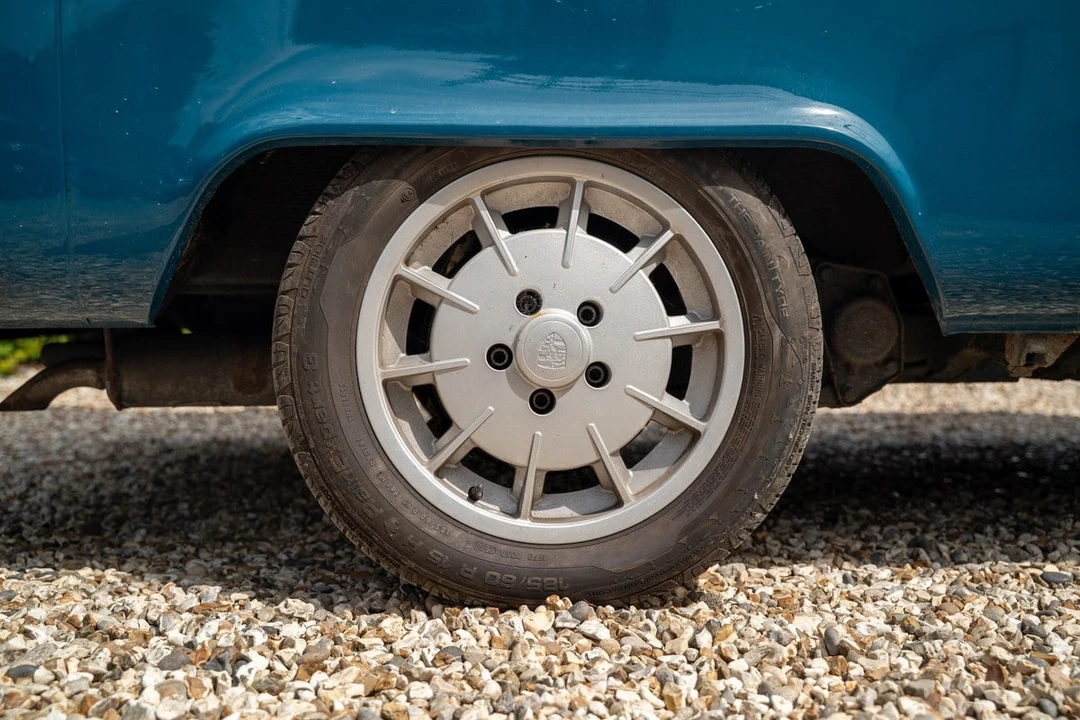 2005 Volkswagen Type 2 - Image 12 of 30