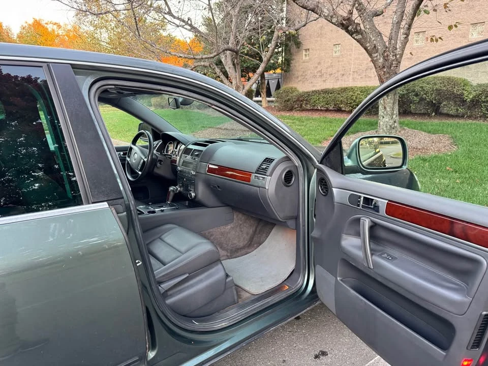 2005 Volkswagen Touareg - Image 6 of 12