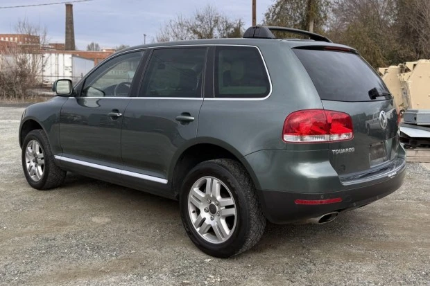 2005 Volkswagen Touareg - Image 2 of 8