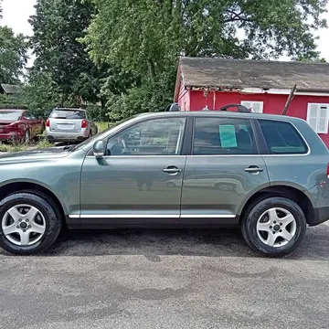 2005 Volkswagen Touareg VR6 Sport SUV 4D
