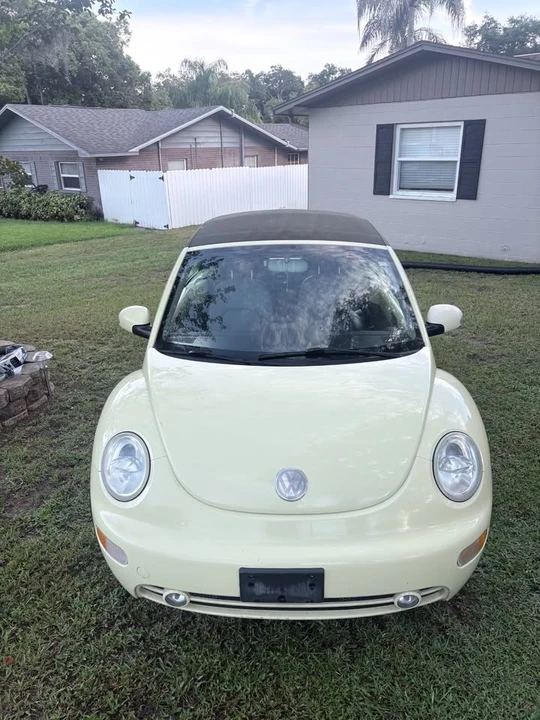 2005 Volkswagen New Beetle - Image 2 of 14