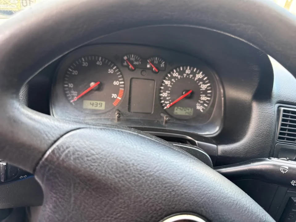 2005 Volkswagen Golf Mk4 - Image 6 of 8