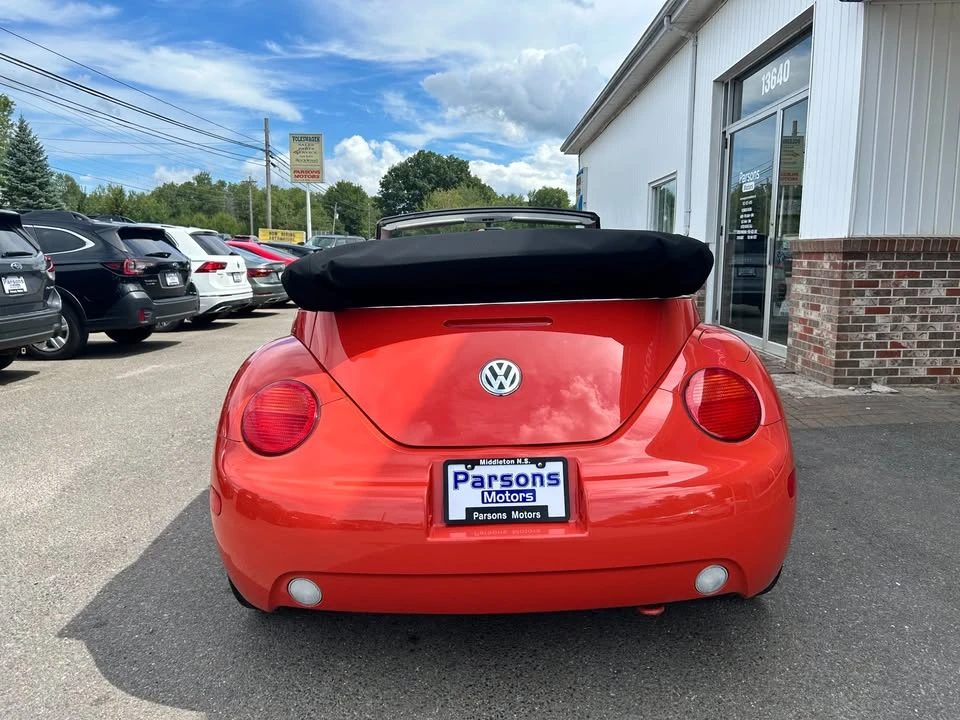 2005 Volkswagen New Beetle - Image 6 of 18