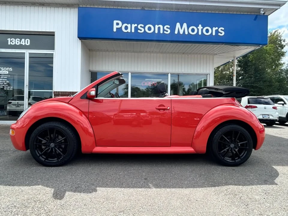 2005 Volkswagen New Beetle - Image 8 of 18