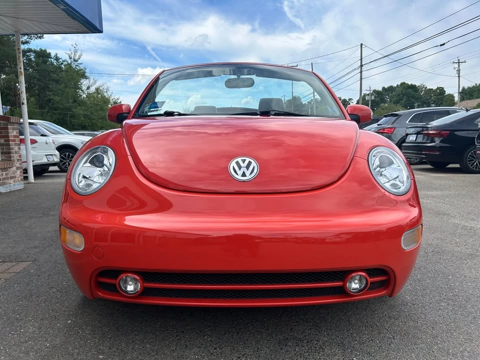 2005 Volkswagen New Beetle - Image 2 of 18