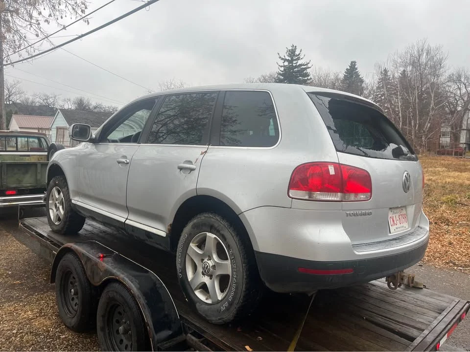 2005 Volkswagen Touareg - Image 2 of 10