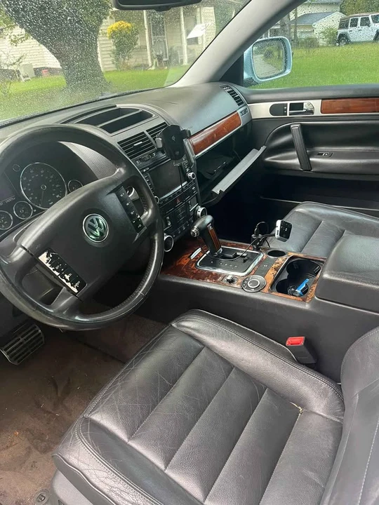 2005 Volkswagen Touareg - Image 12 of 15