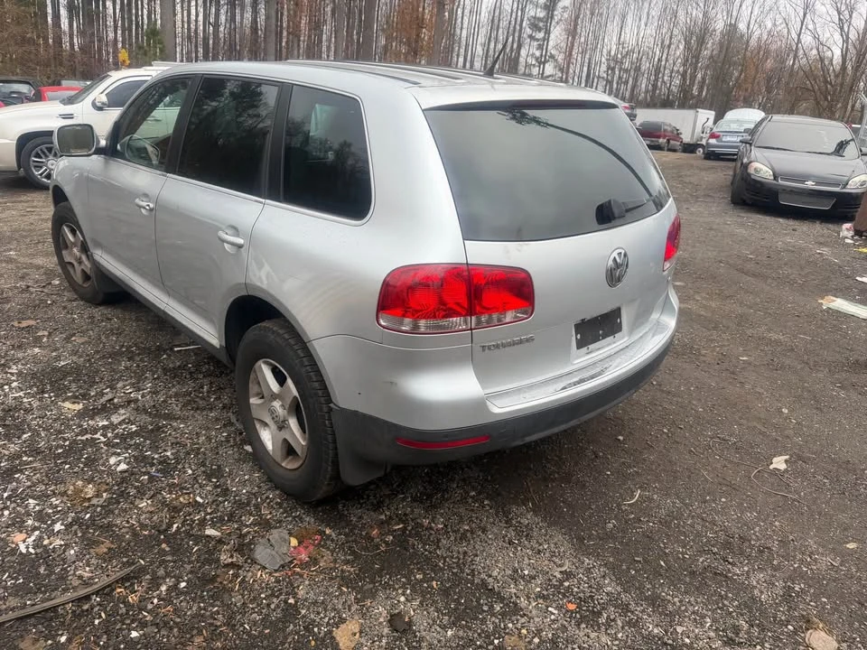 2005 Volkswagen Touareg - Image 11 of 12