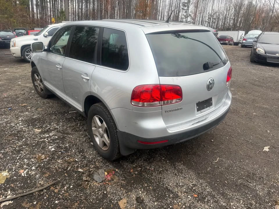 2005 Volkswagen Touareg - Image 9 of 12