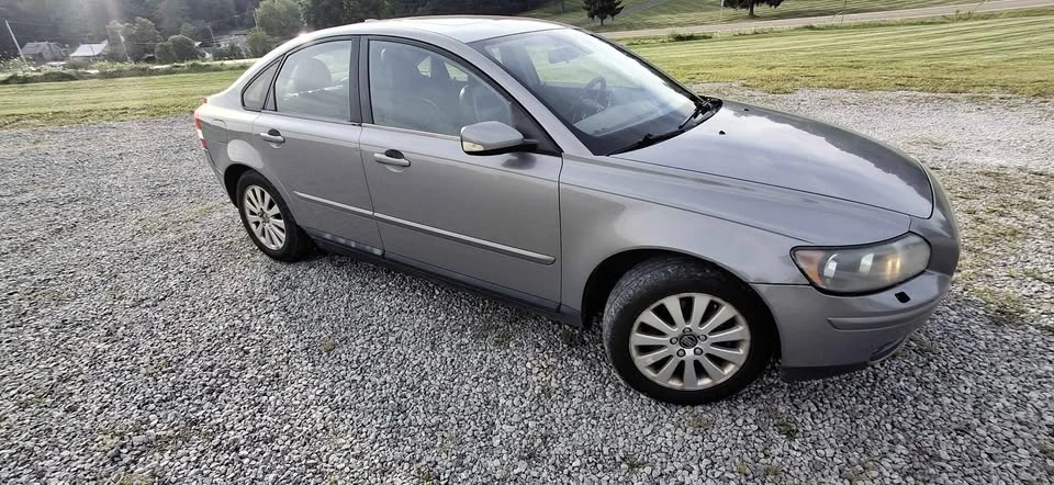 2005 Volvo 200 Series - Image 3 of 9