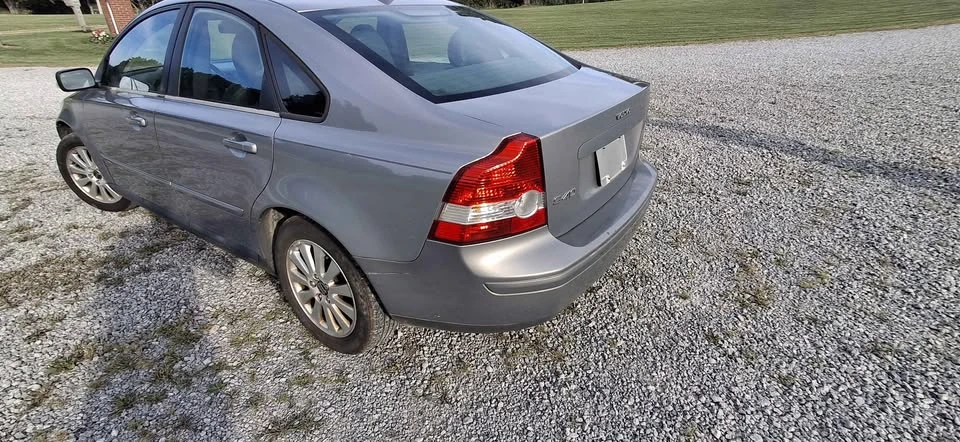2005 Volvo 200 Series - Image 5 of 9