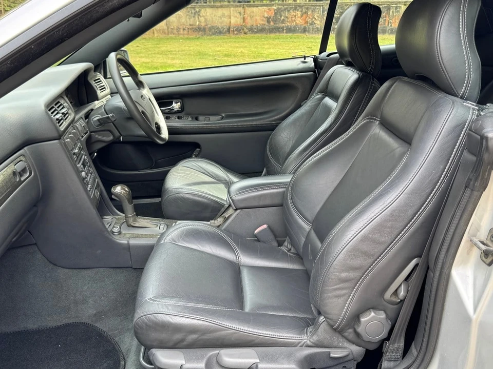 2005 Volvo C70 1st Gen - Image 19 of 30