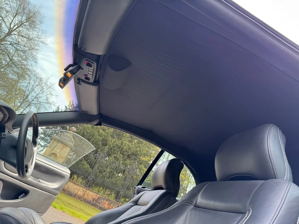 2005 Volvo C70 1st Gen - Image 29 of 30
