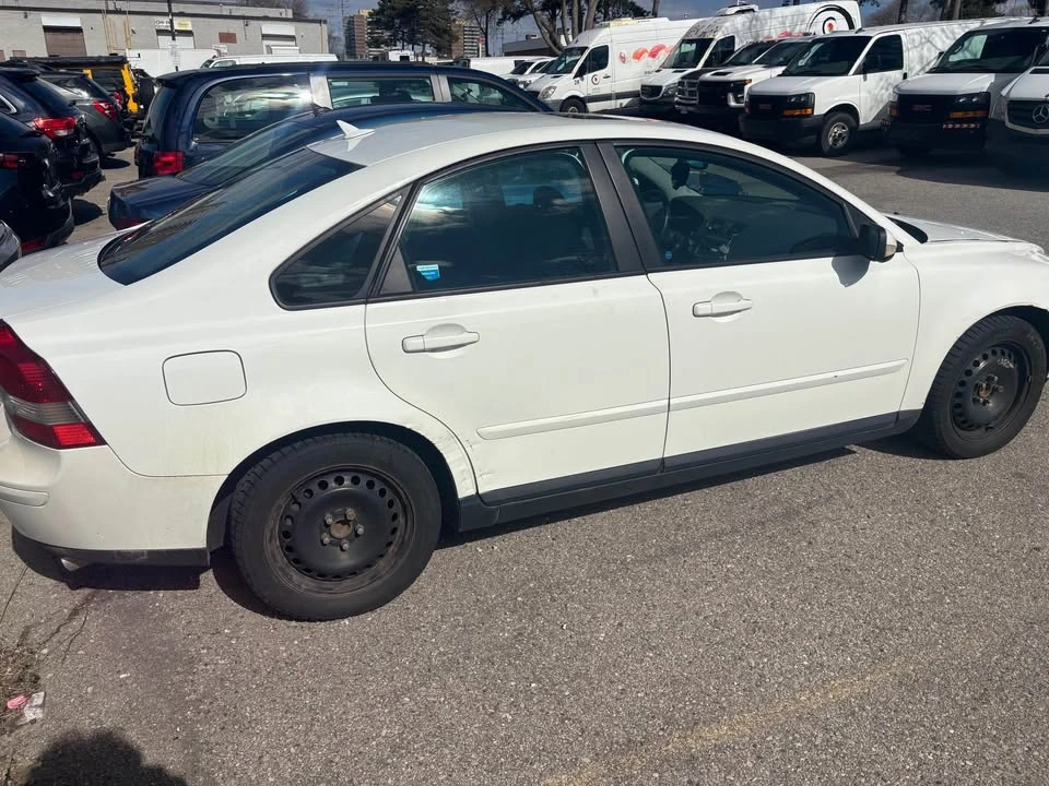 2005 Volvo S40 2nd Gen - Image 3 of 8