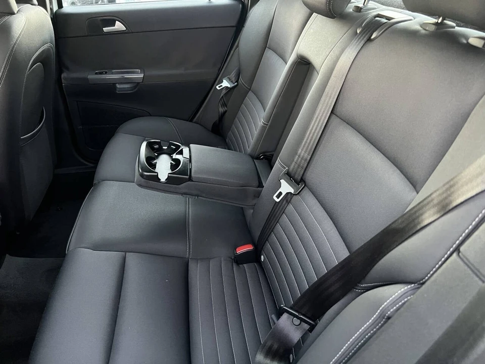 2005 Volvo S40 2nd Gen - Image 8 of 15