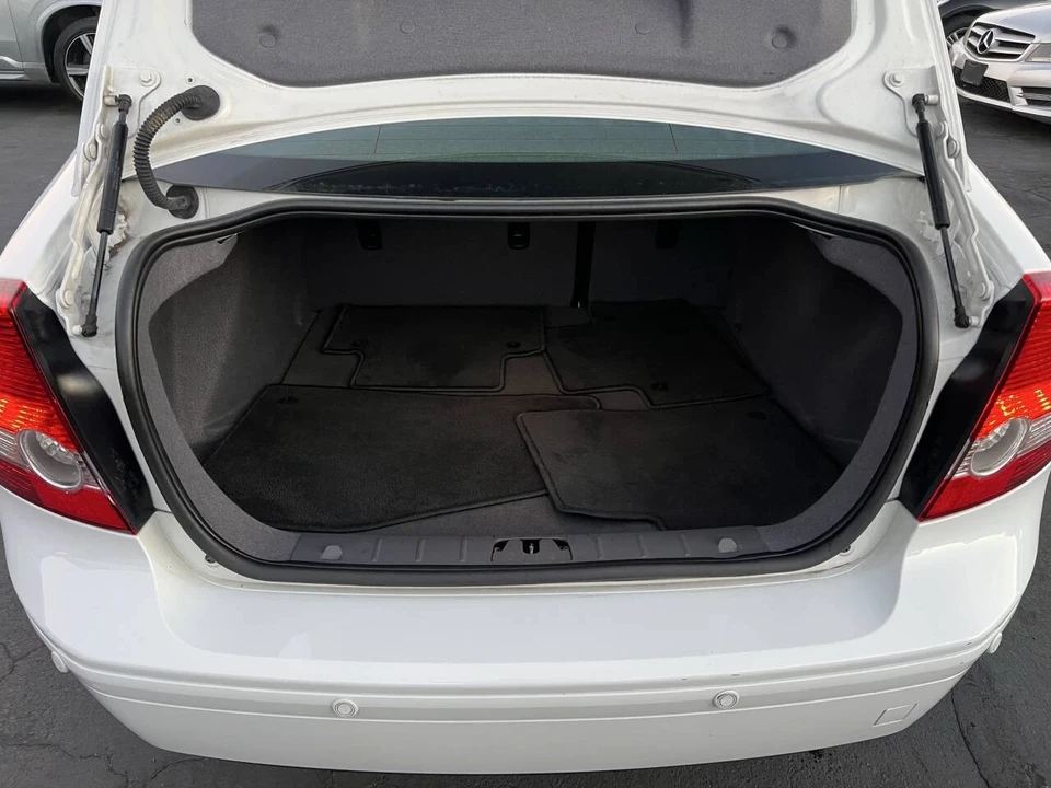 2005 Volvo S40 2nd Gen - Image 13 of 18