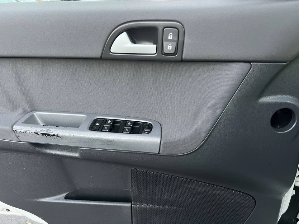 2005 Volvo S40 2nd Gen - Image 12 of 15
