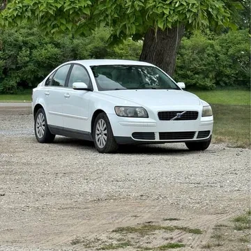 2005 Volvo S40 2.4i Sedan 4D