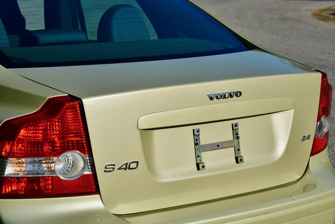 2005 Volvo S40 2nd Gen - Image 17 of 31