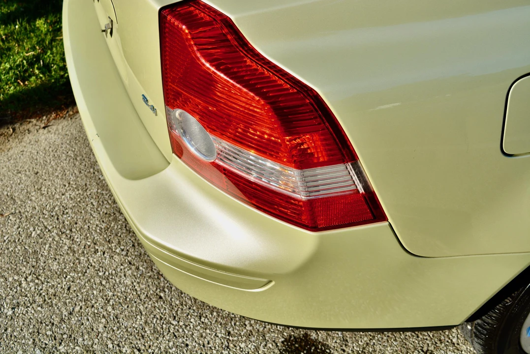 2005 Volvo S40 2nd Gen - Image 23 of 31