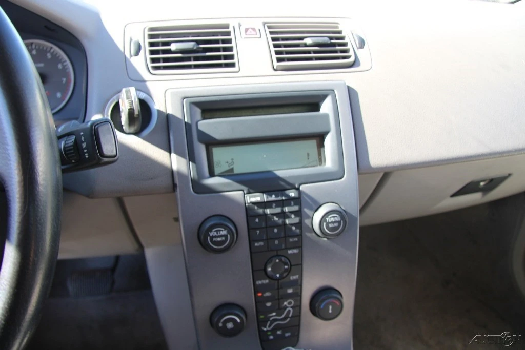 2005 Volvo S40 2nd Gen - Image 17 of 21