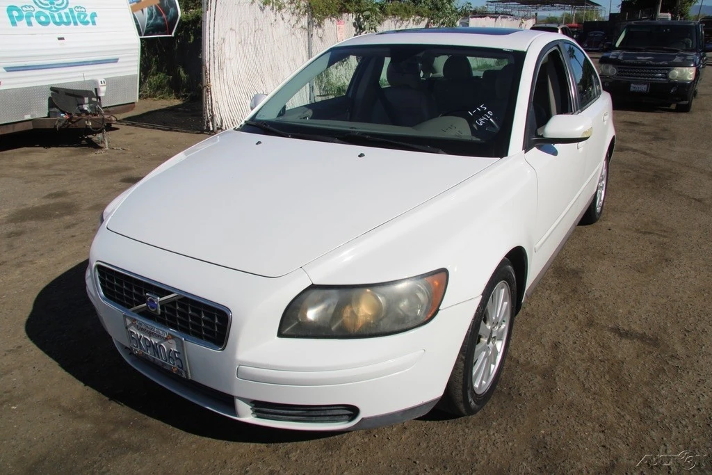 2005 Volvo S40 2nd Gen - Image 2 of 21