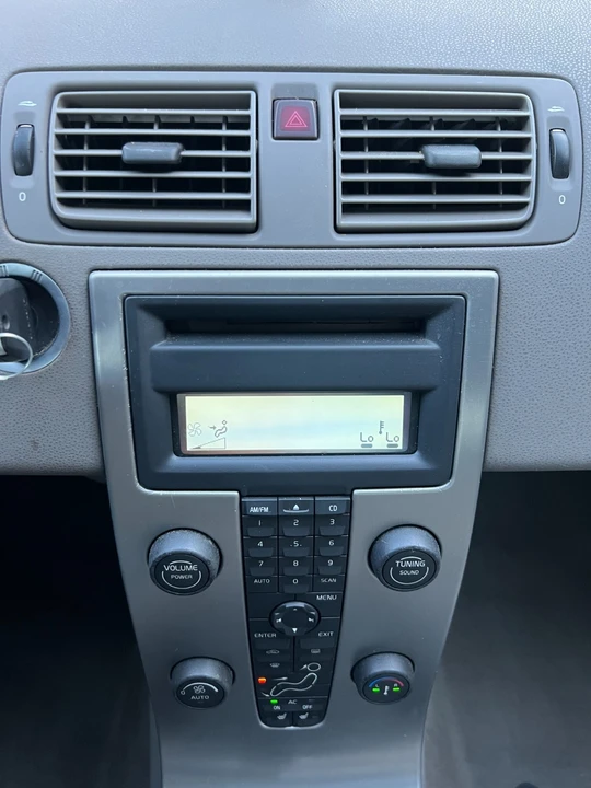 2005 Volvo S40 2nd Gen - Image 17 of 21