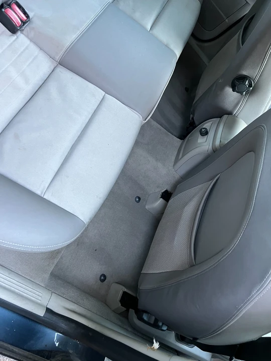 2005 Volvo S40 2nd Gen - Image 13 of 21