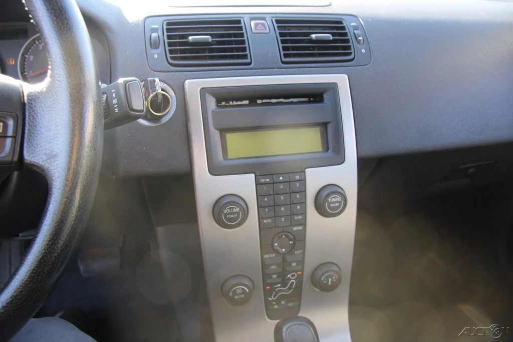 2005 Volvo S40 2nd Gen - Image 18 of 21