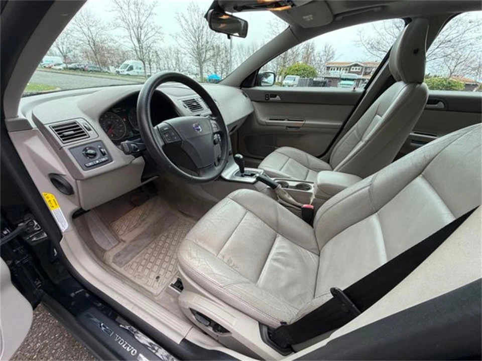2005 Volvo S40 2nd Gen - Image 21 of 31