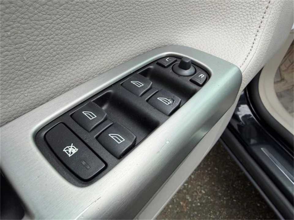 2005 Volvo S40 2nd Gen - Image 19 of 31