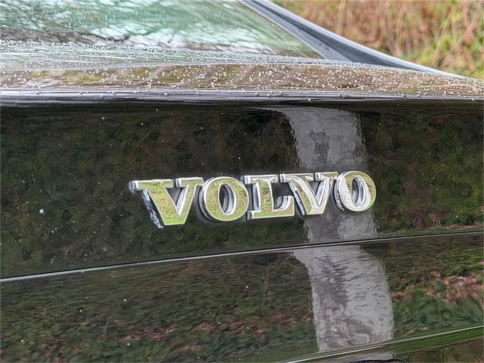 2005 Volvo S40 2nd Gen - Image 16 of 31