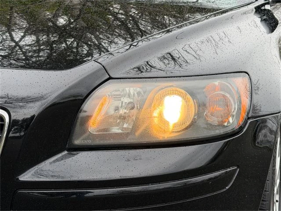 2005 Volvo S40 2nd Gen - Image 12 of 31